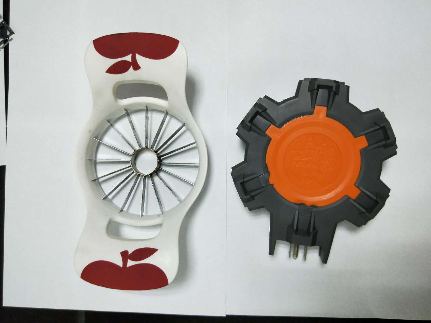 立式雙色圓盤注塑機(jī)(轉(zhuǎn)芯) 立式雙色圓盤注塑機(jī)(轉(zhuǎn)芯)