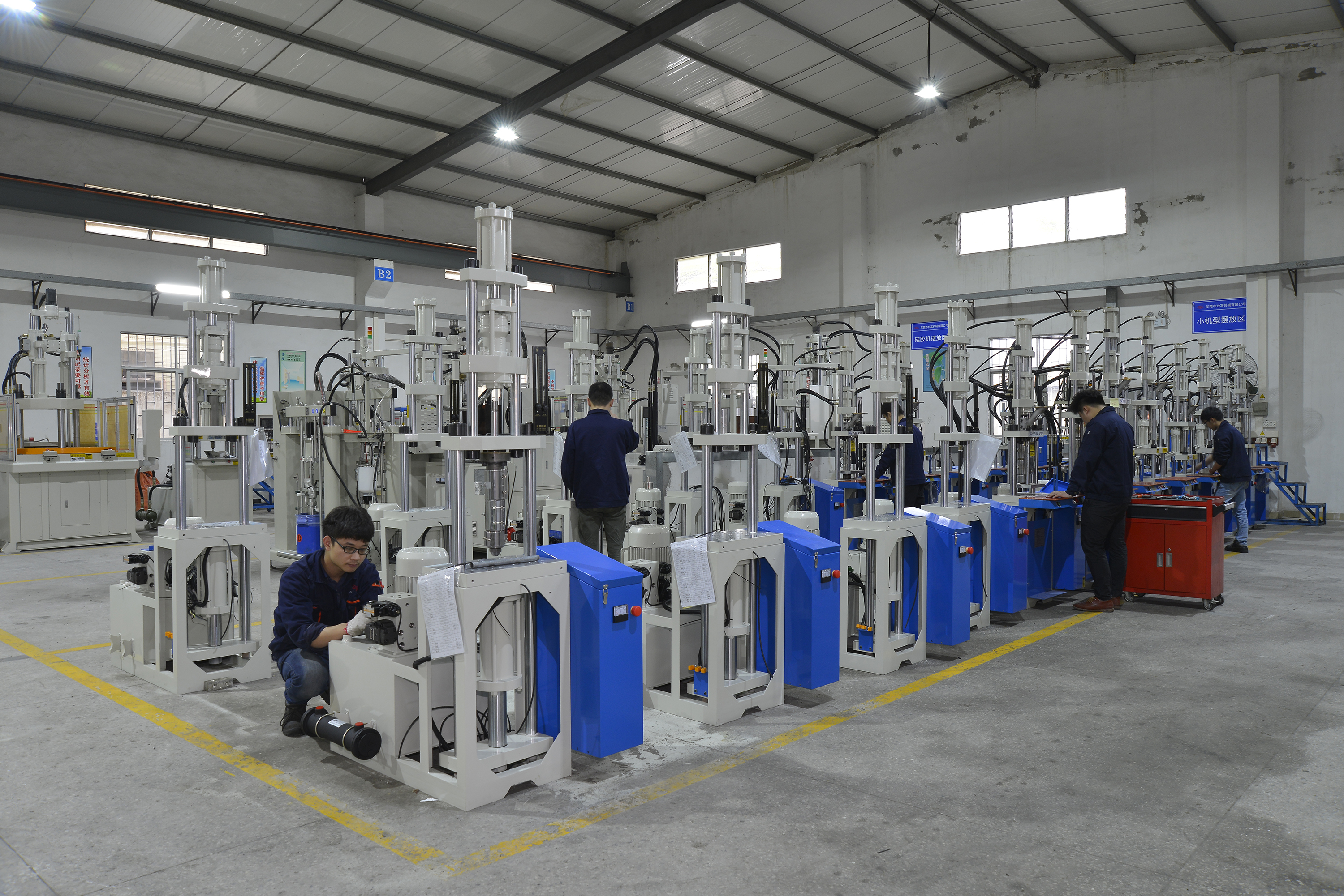 小型注塑機(jī)生產(chǎn)廠家